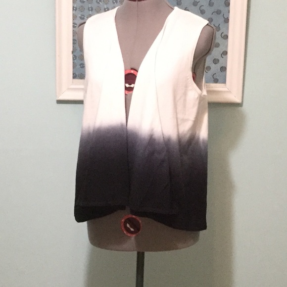 MD.NY Sweaters - MD.NY - Sleeveless Cardigan